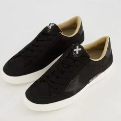 Xti Black Star Trainers 7 Xti Black Star Trainers -Women Trainers store 25119024 large wl 03