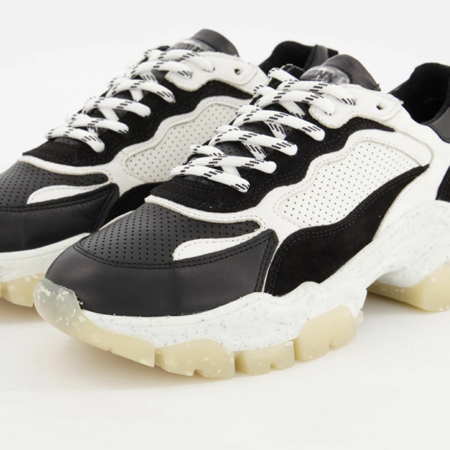 Bronx Black & White Tayke Over Leather Trainers 5 Bronx Black & White Tayke Over Leather Trainers - Image 3