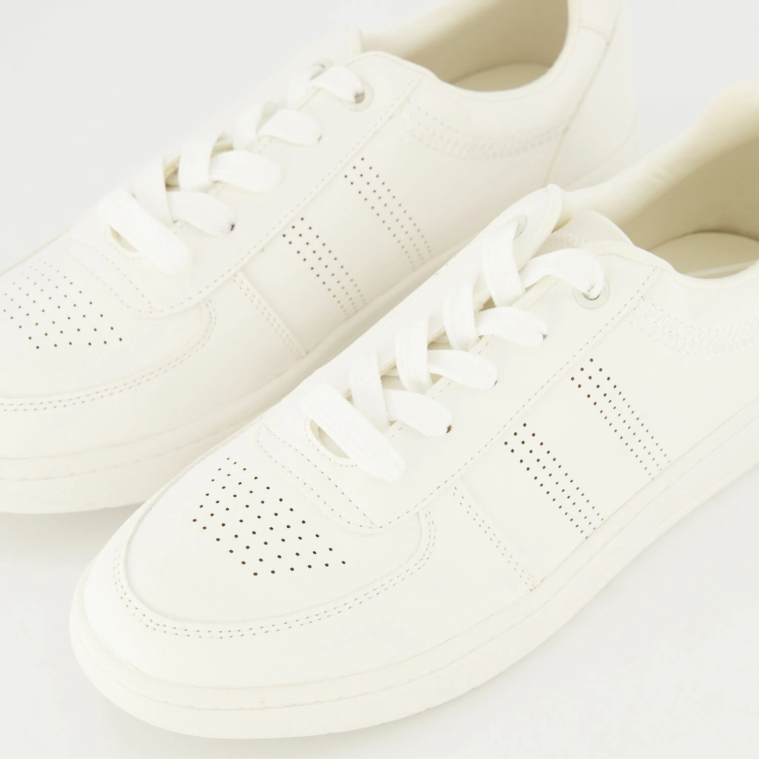 Dorothy Perkins White Perforated Trainers 5 Dorothy Perkins White Perforated Trainers - Image 3