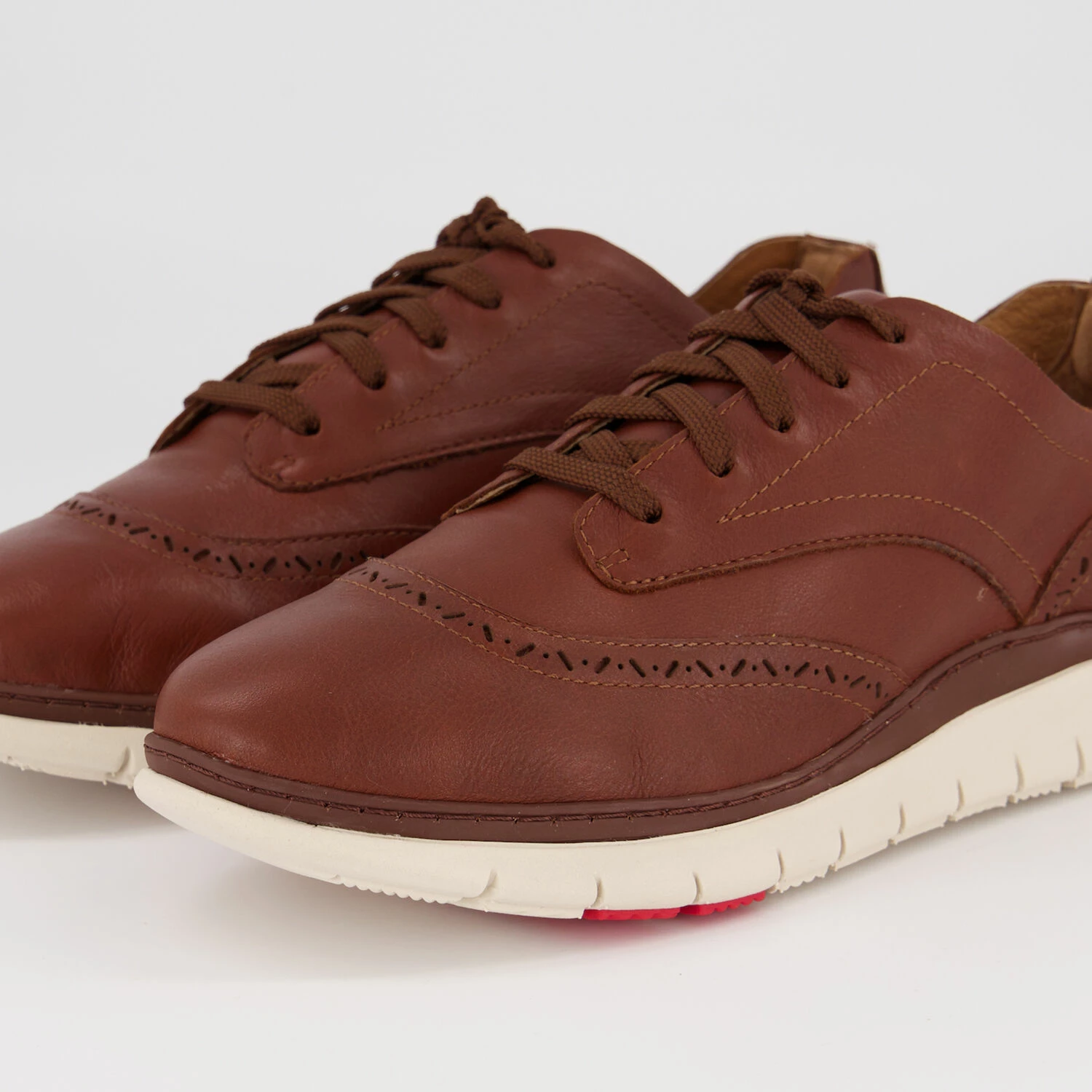 Vionic Brown Leather Fresh Keaton Trainers 5 Vionic Brown Leather Fresh Keaton Trainers - Image 3
